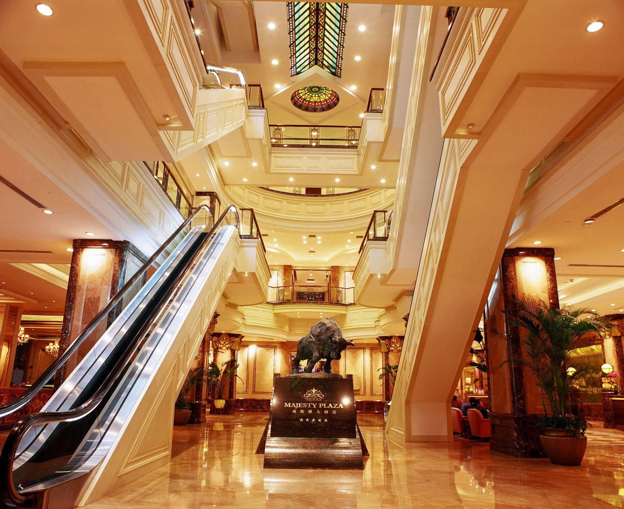 Majesty Plaza Шанхай Екстер'єр фото